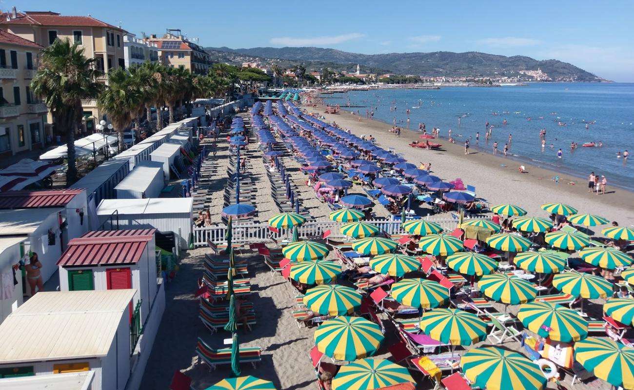 Foto af Diano Marina beach II med grå sand overflade