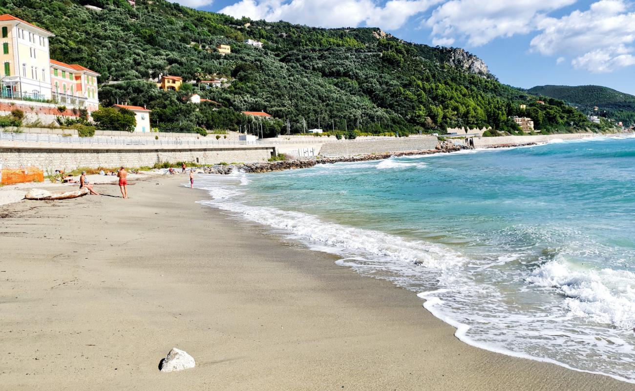 Foto af Spiaggia di Selva med brunt sand overflade