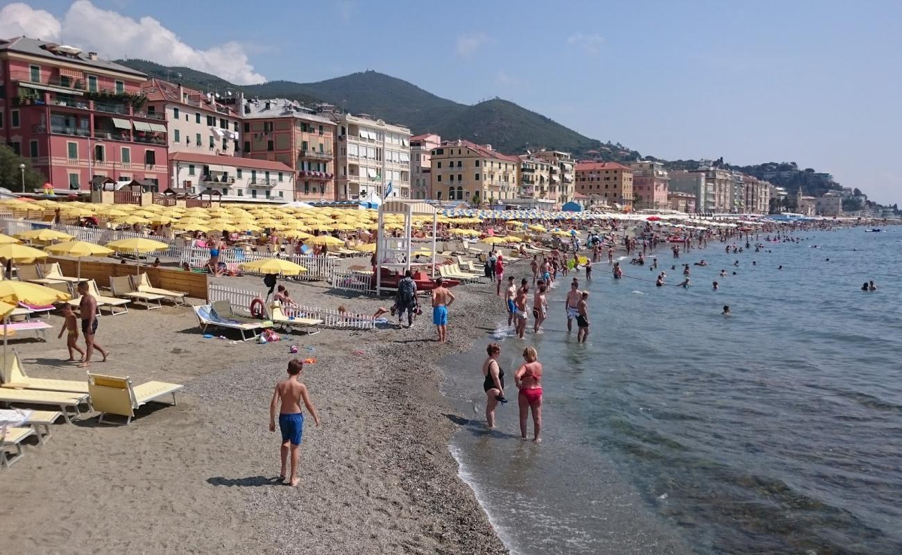 Foto af Spiaggia Varazze med brunt sand overflade