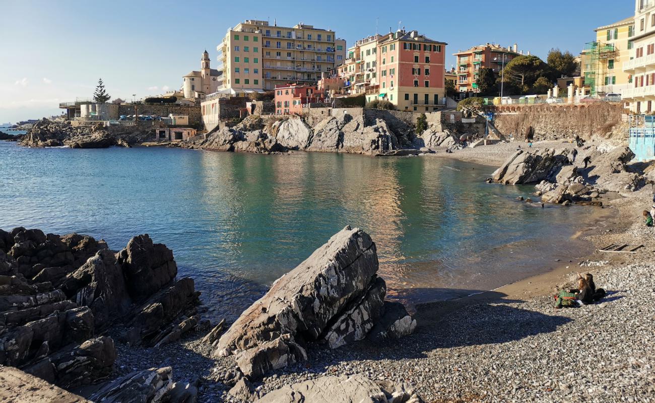 Foto af Gianelli beach med grå sten overflade