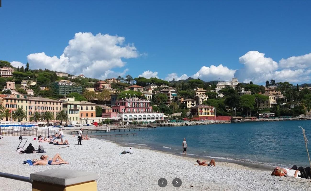 Foto af Spiaggia Regina Elena II med gråt sand og småsten overflade