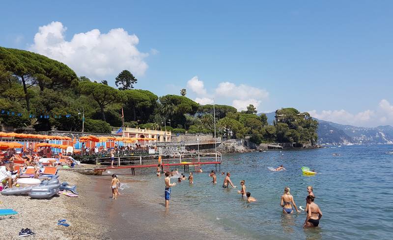 Foto af Bagni Pagana med grå fin sten overflade