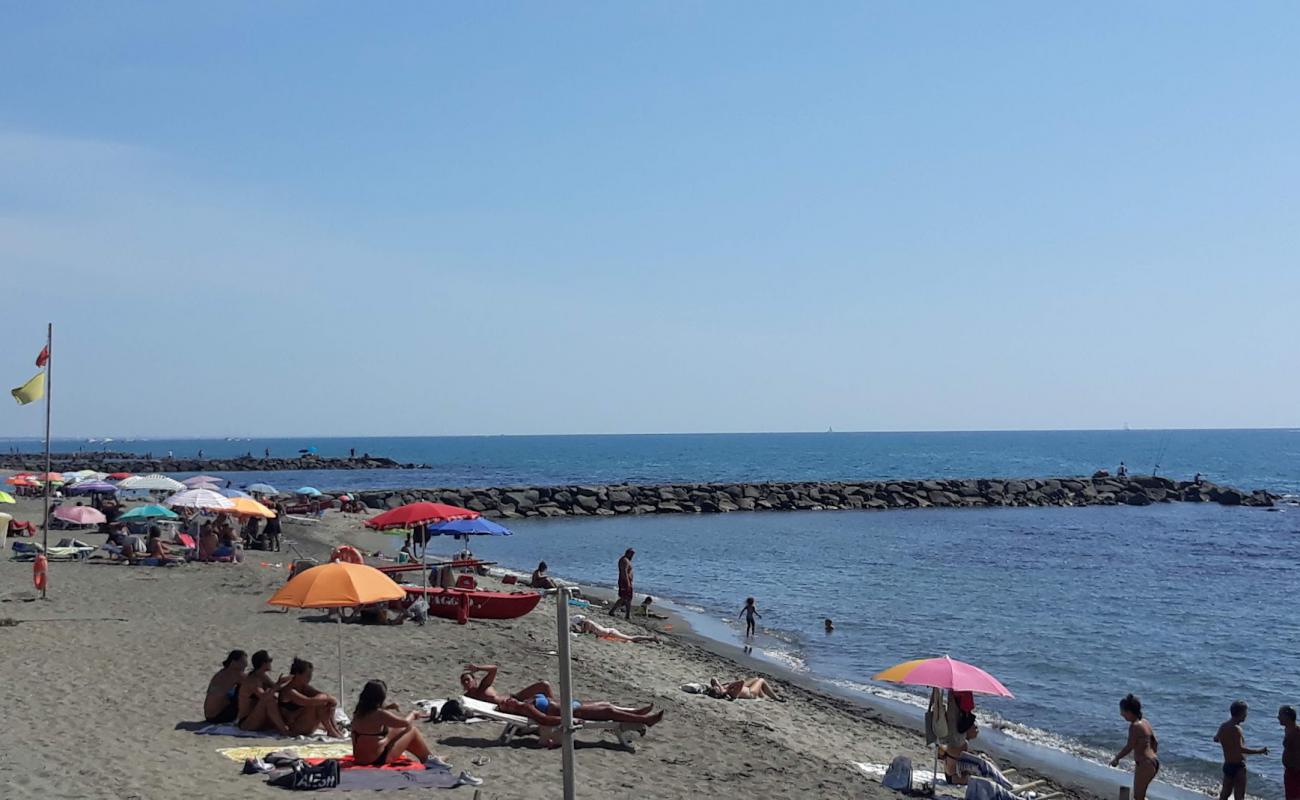 Foto af Ostiia beach II med brunt sand overflade