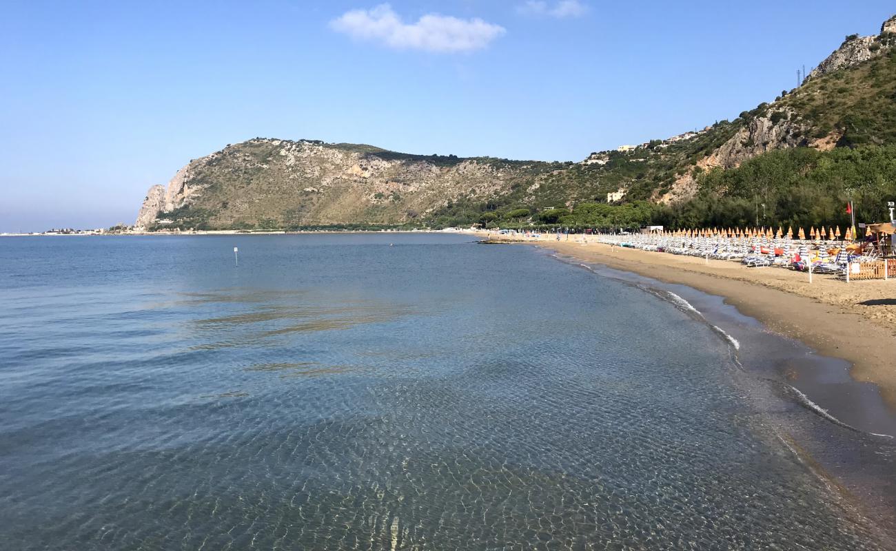 Foto af Fiumetta beach med brunt sand overflade