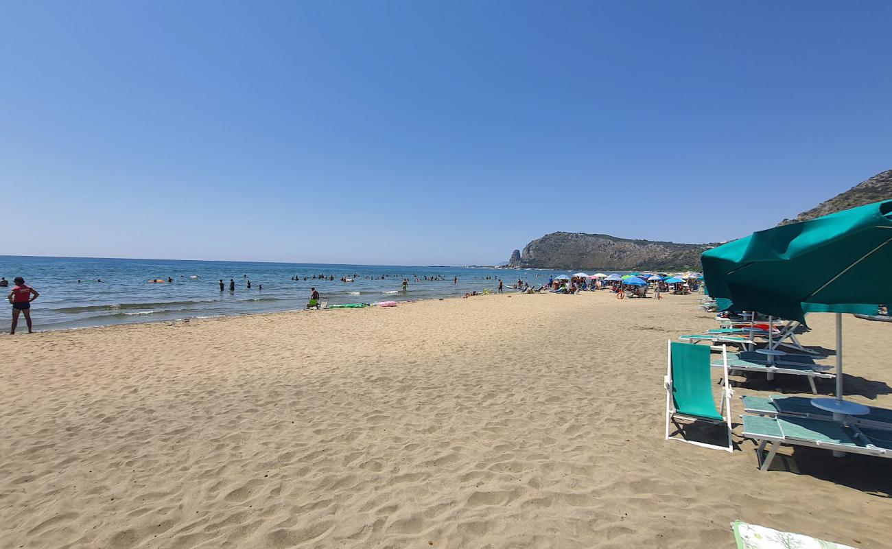 Foto af Fiumetta Beach II med brunt sand overflade