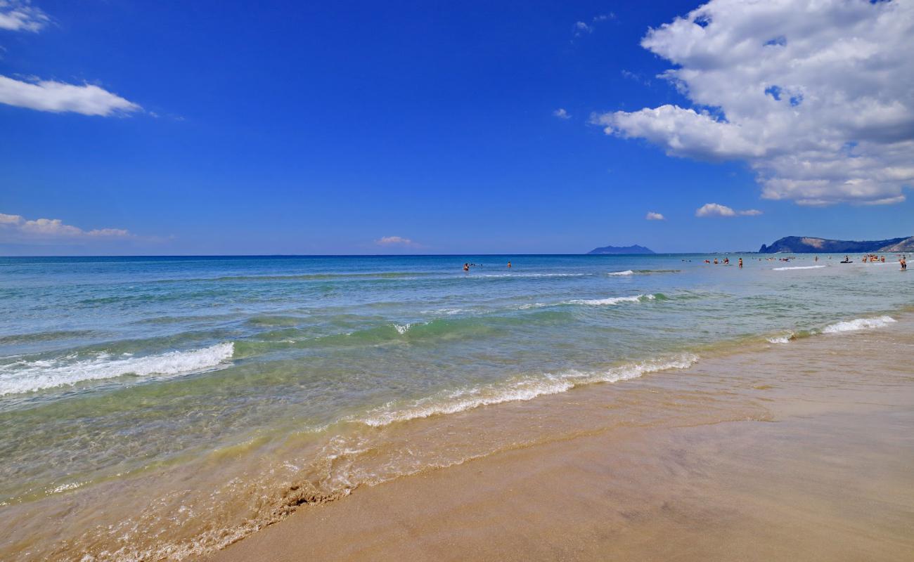 Foto af Rio Claro beach med brunt sand overflade