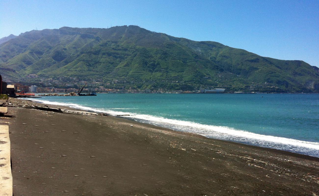 Foto af Marina di Stabia med gråt sand og småsten overflade