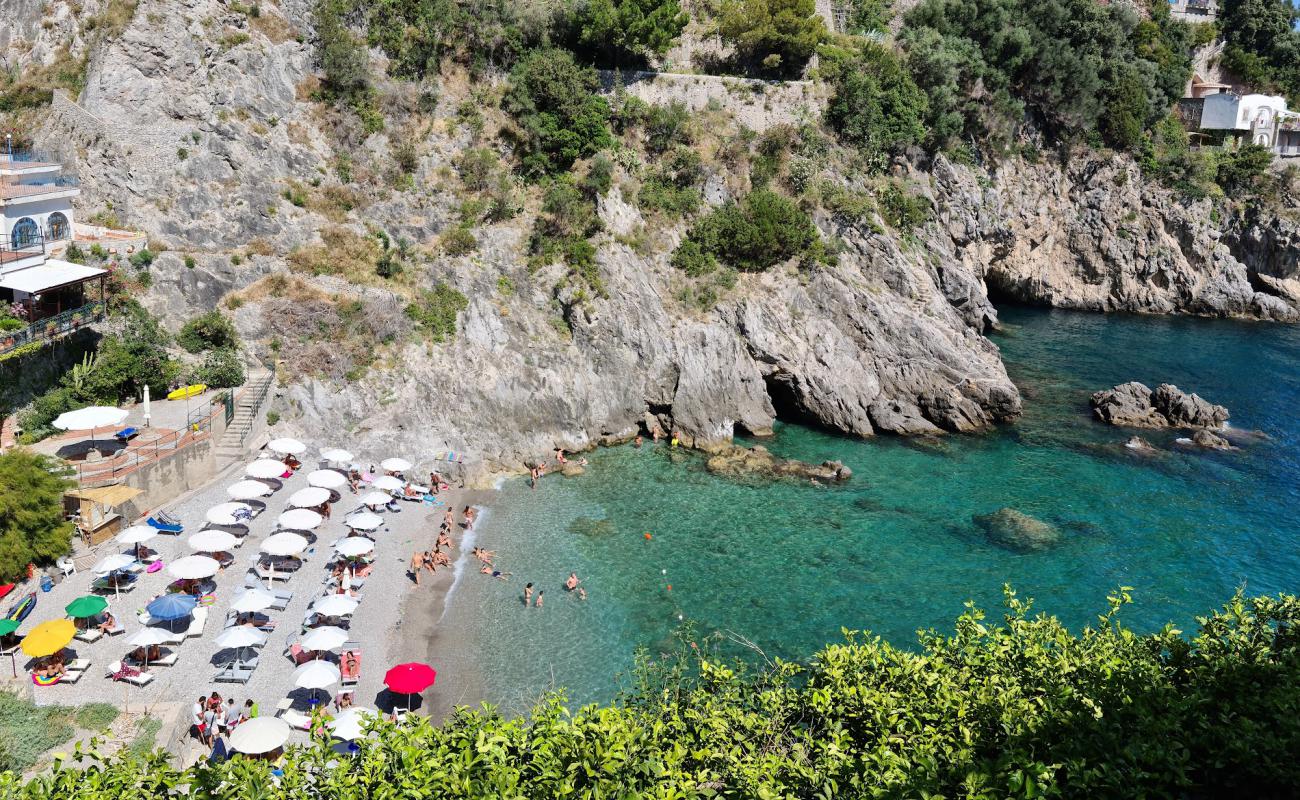 Foto af Clear Water beach med grå fin sten overflade