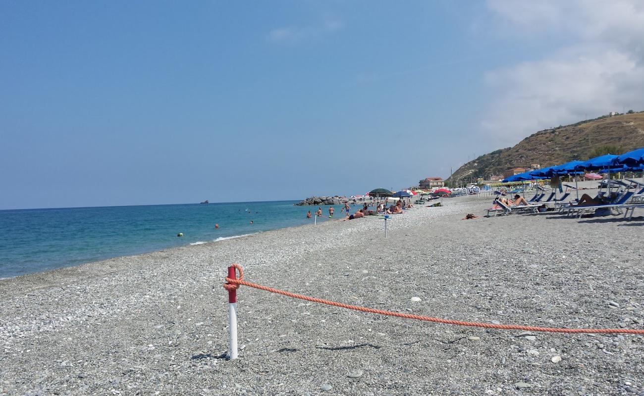 Foto af Spiaggia Amantea med grå fin sten overflade