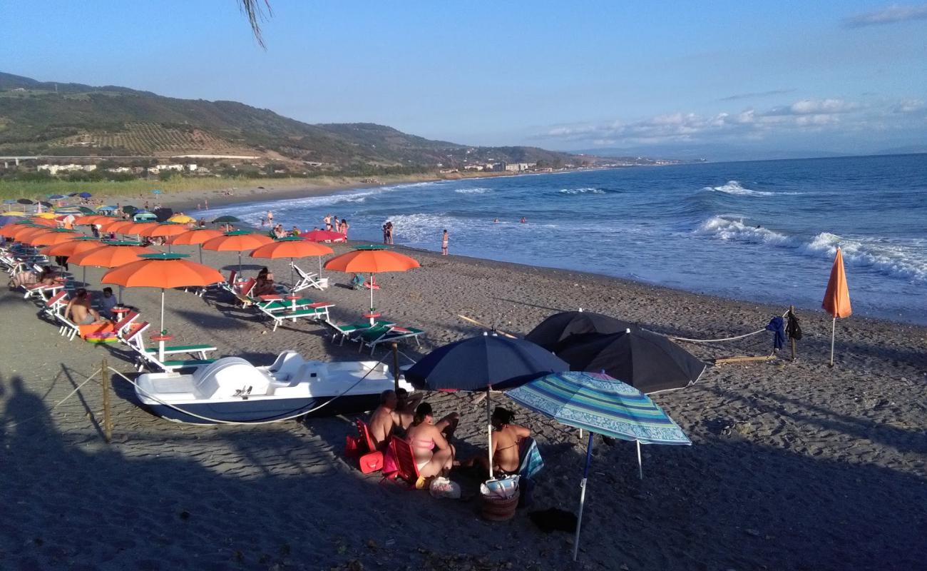 Foto af Villaggio del Golfo beach med grå fin sten overflade