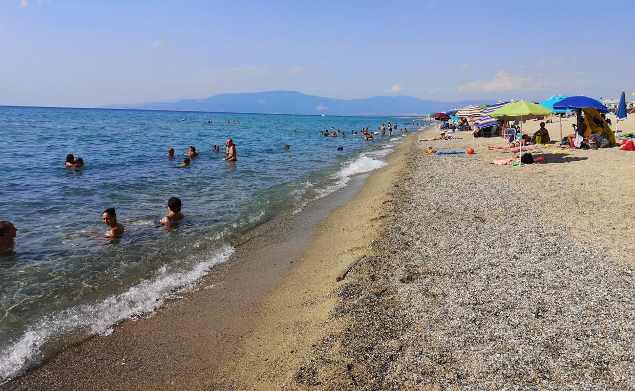 Foto af Pizzo beach III med lys sand overflade