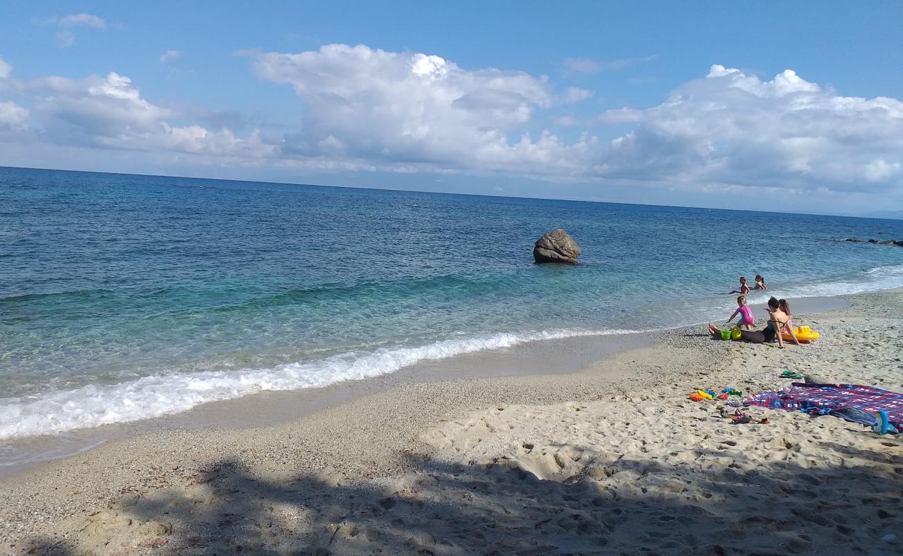 Foto af Scoglio la Vrace beach med lys sand overflade