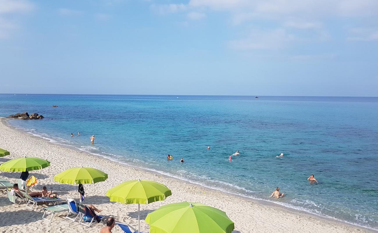 Foto af Torre Ruffa beach med lys sand overflade