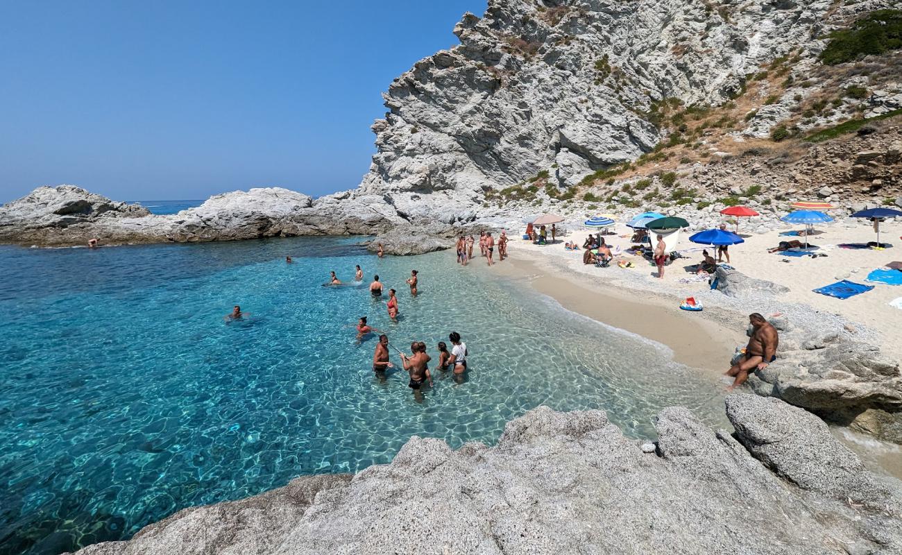 Foto af Praia I Focu Beach med let fin sten overflade