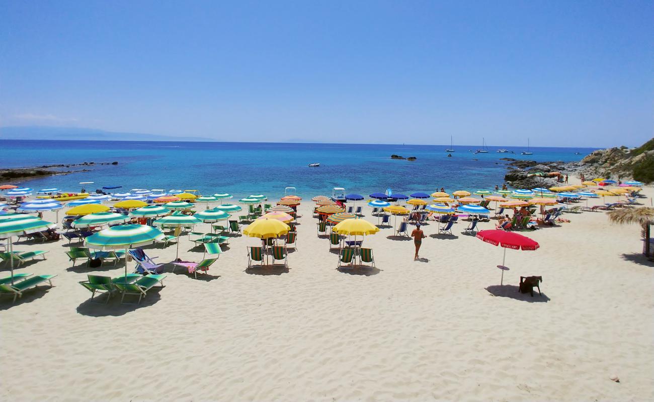 Foto af Grotticelle Strand med lys sand overflade