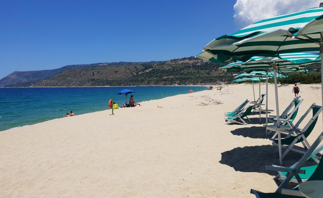 Foto af Nicotera Marina beach II med lys sand overflade