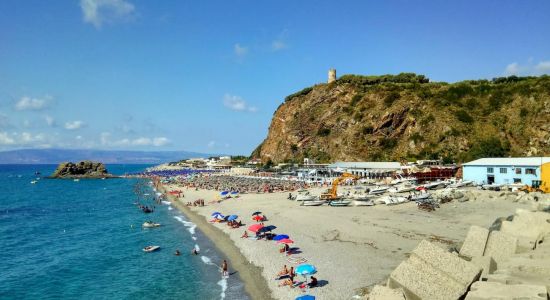 Torre Saracena beach