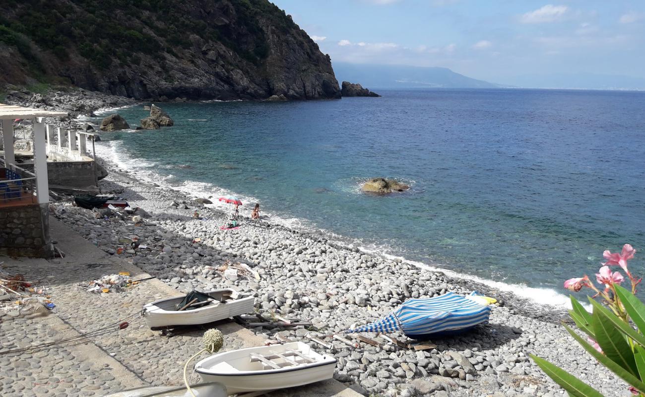 Foto af Marinella Di Palmi med sten overflade