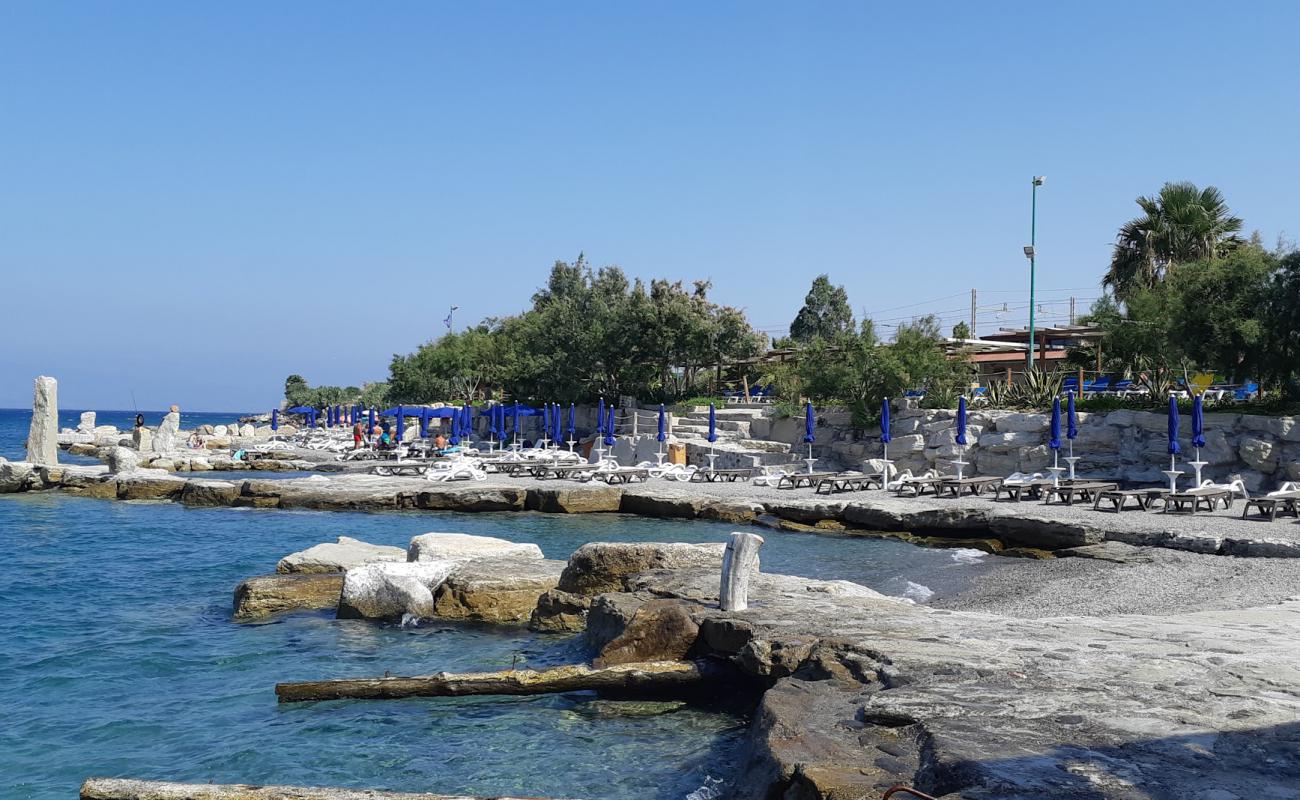 Foto af Marina di Porto Bolaro med grå sten overflade