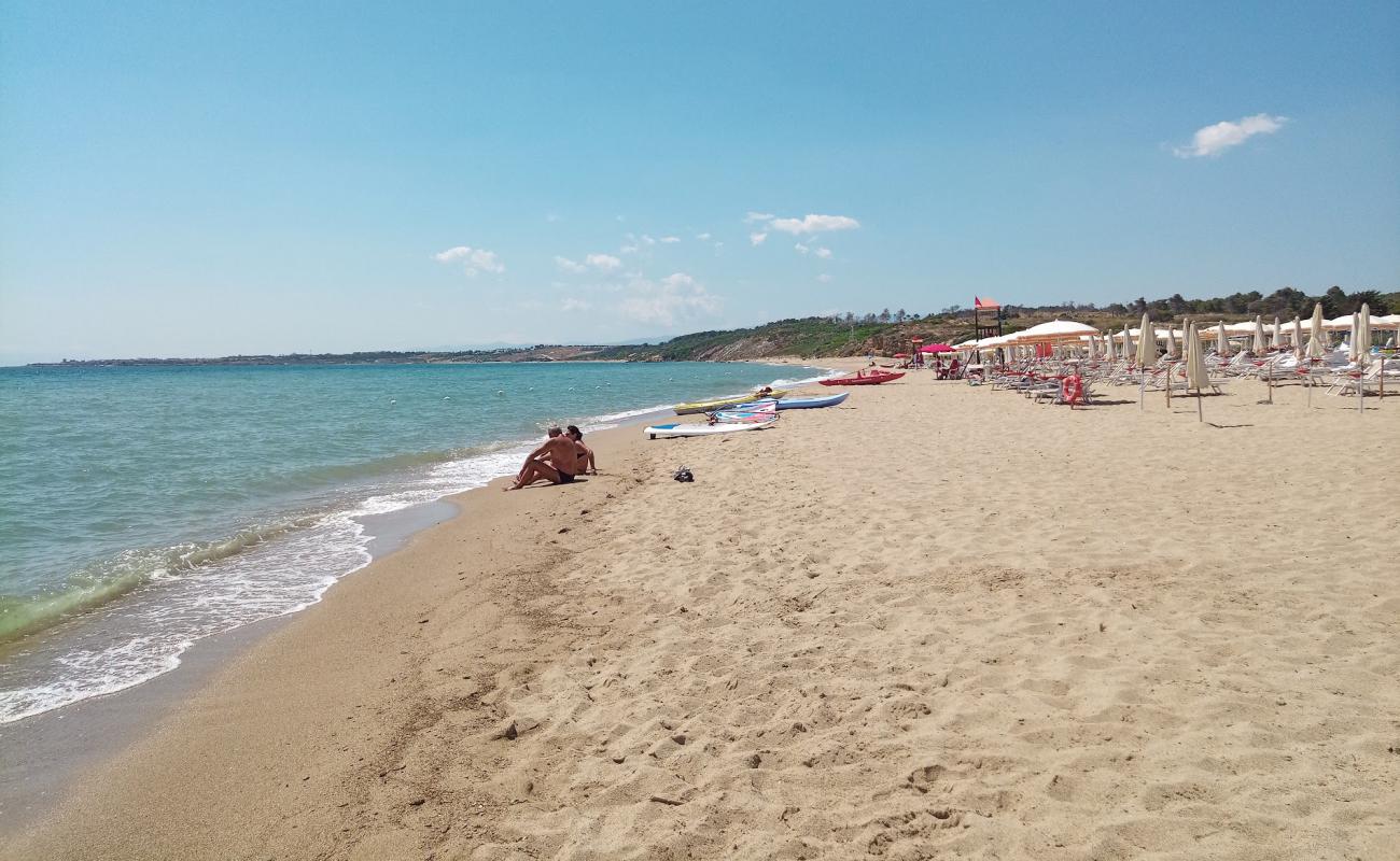 Foto af Fiume Capo beach med brunt sand overflade