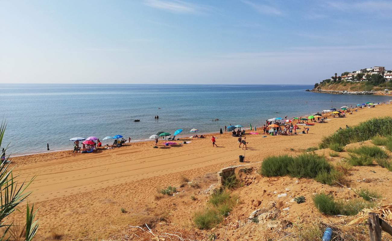 Foto af Spiaggia Le Cannella med fin brunt sand overflade