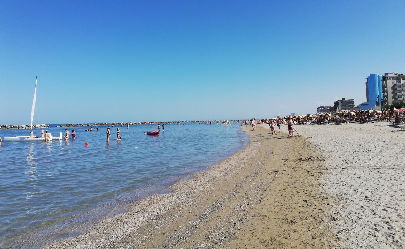 Foto af Rapa Nui Strand med lys sand overflade