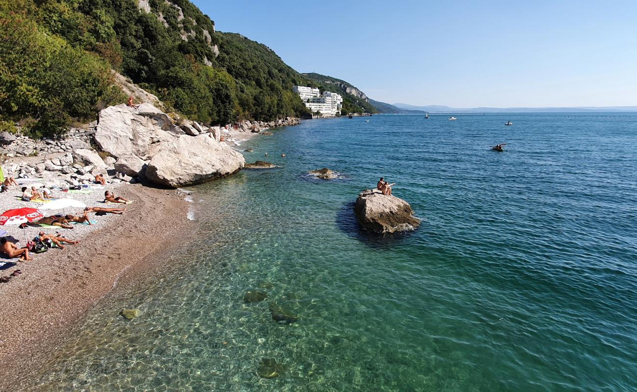 Foto af Costa dei Barbari med let sten overflade