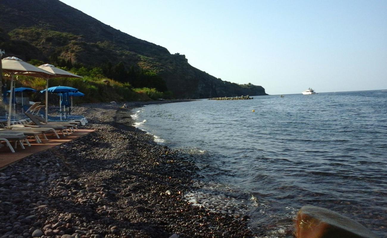 Foto af Salina beach med grå sten overflade