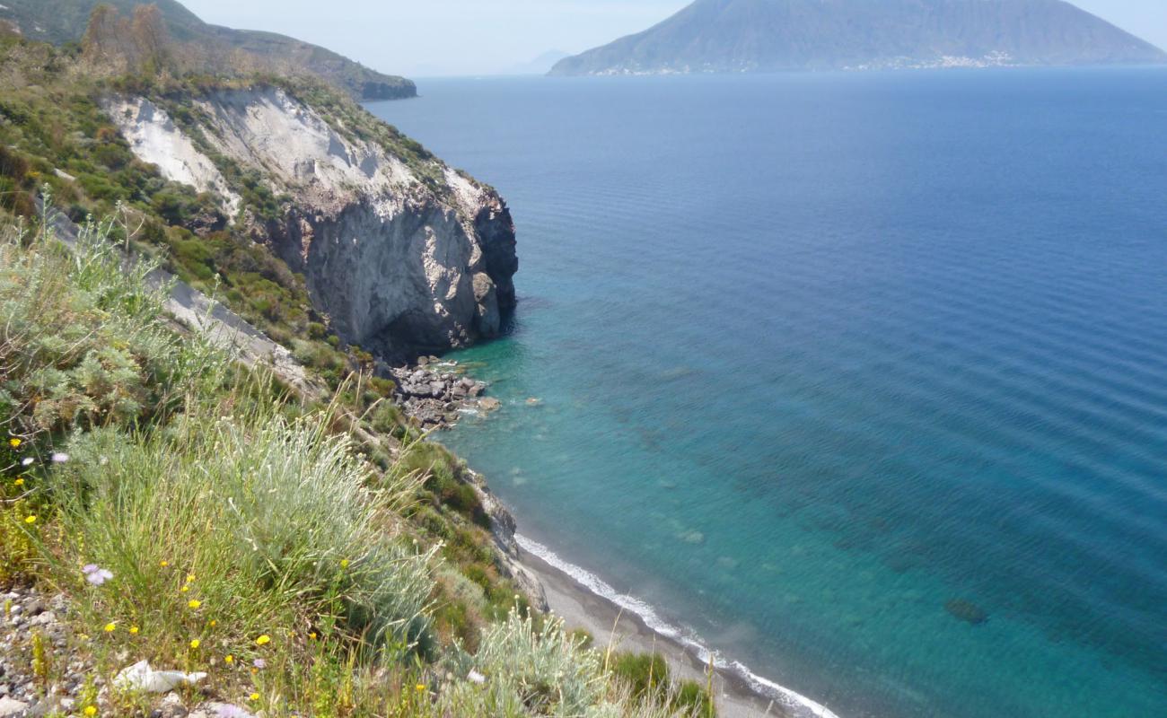 Foto af Cave di pomice med grå sten overflade