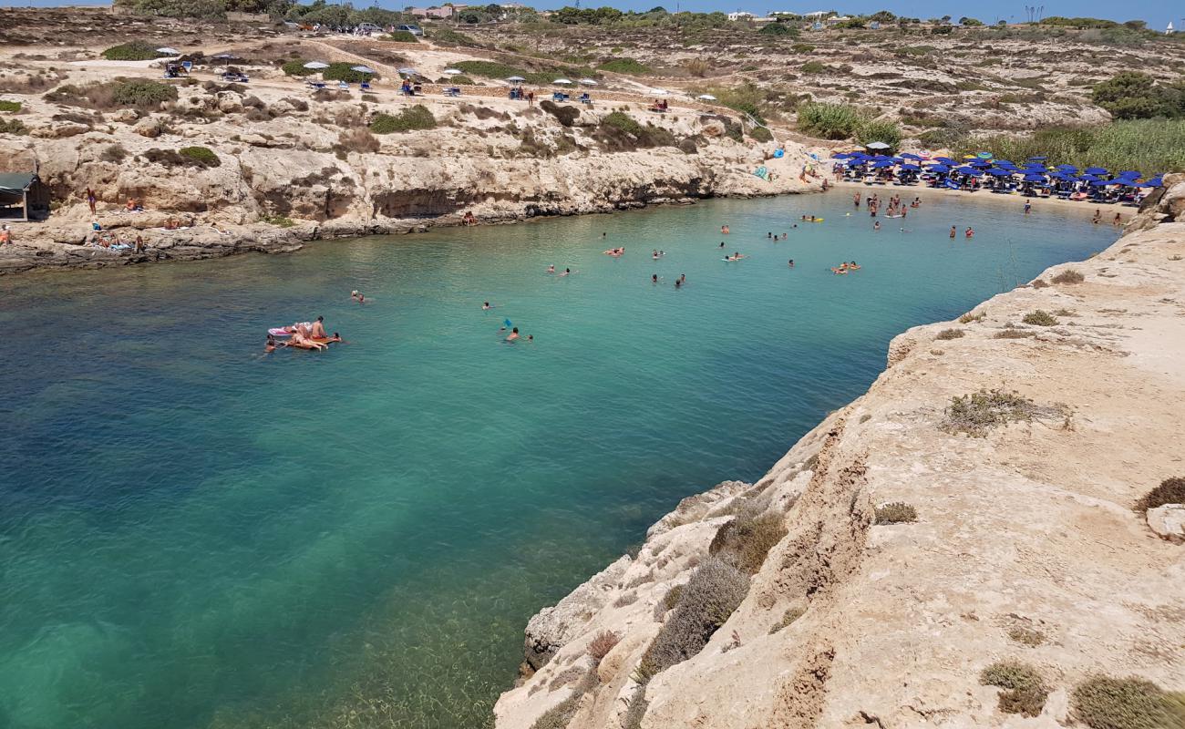 Foto af Cala Madonna med lys sand overflade