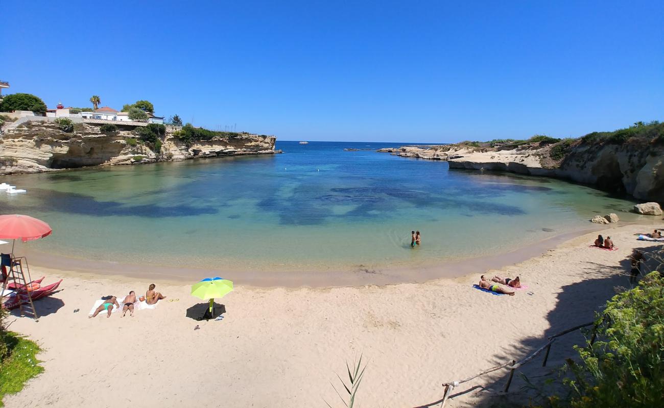 Foto af Spiaggia del Minareto med brunt sand overflade