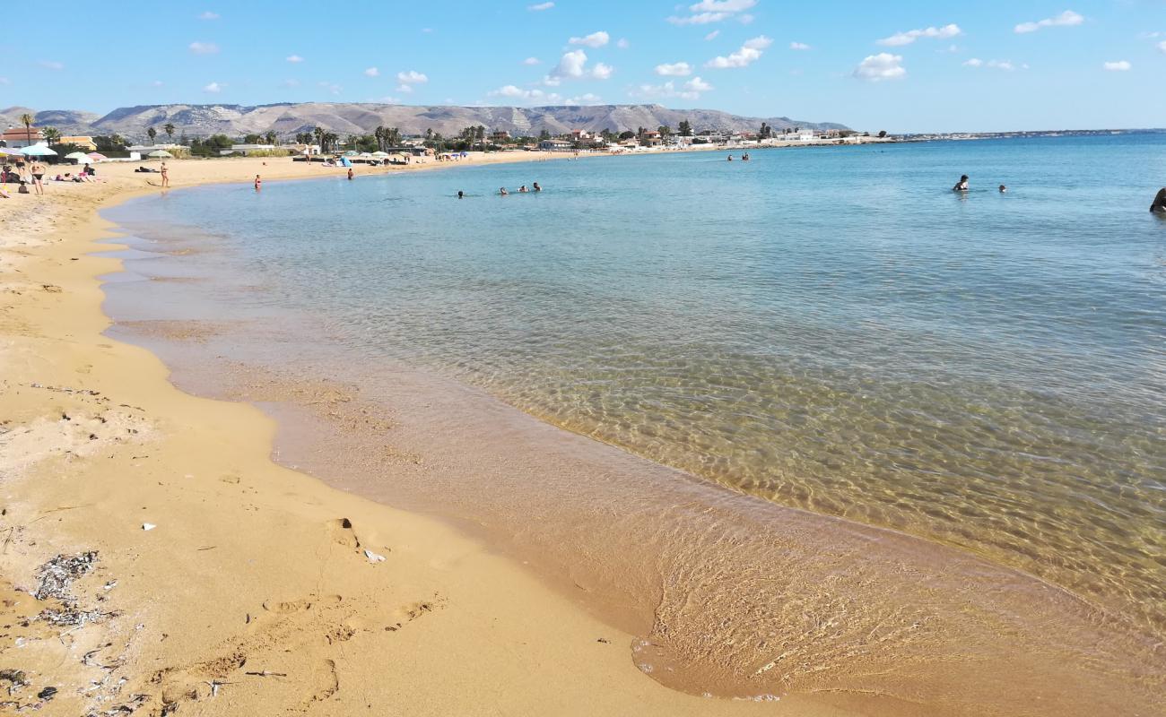 Foto af Spiaggia Calabernardo med brunt sand overflade