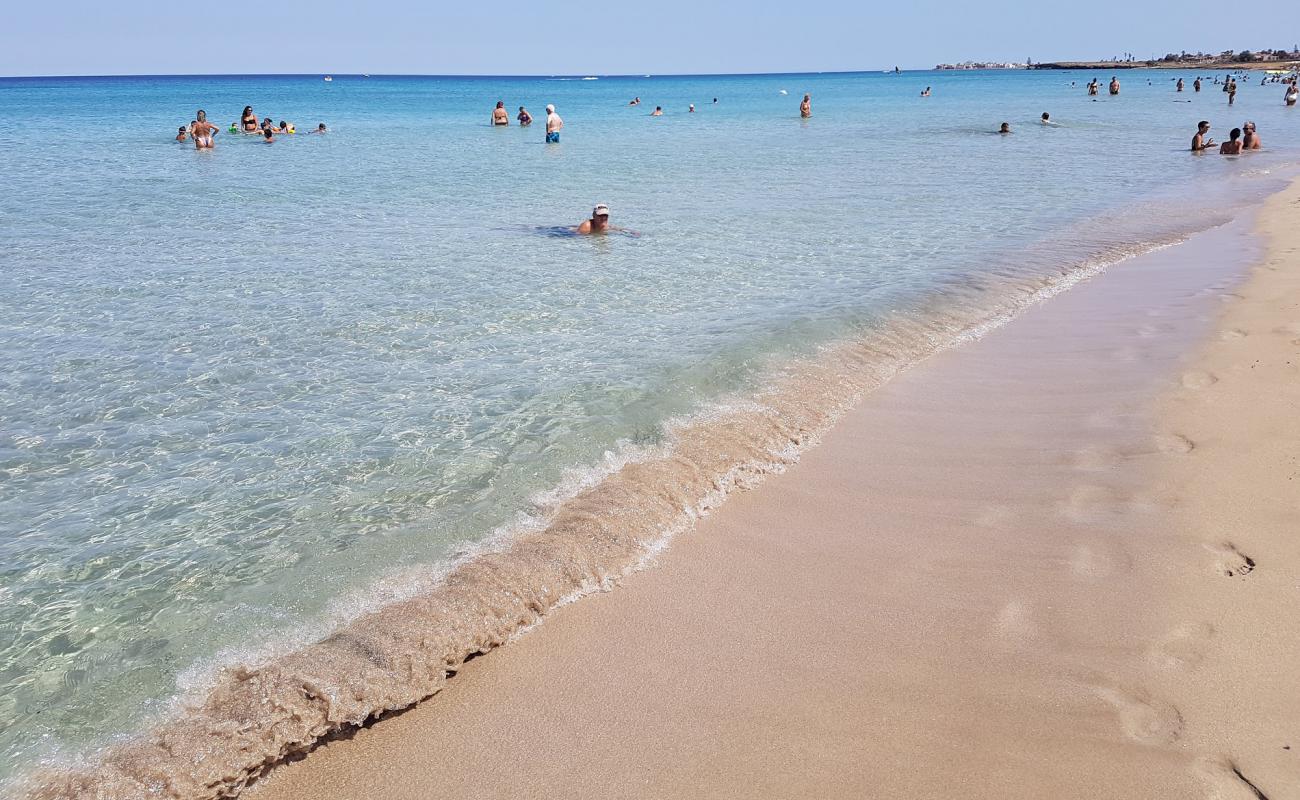 Foto af San Lorenzo Strand med fin brunt sand overflade