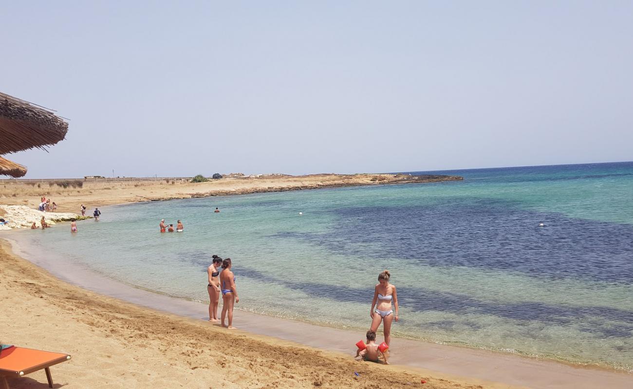 Foto af Spiaggia Cavettone med brunt sand overflade