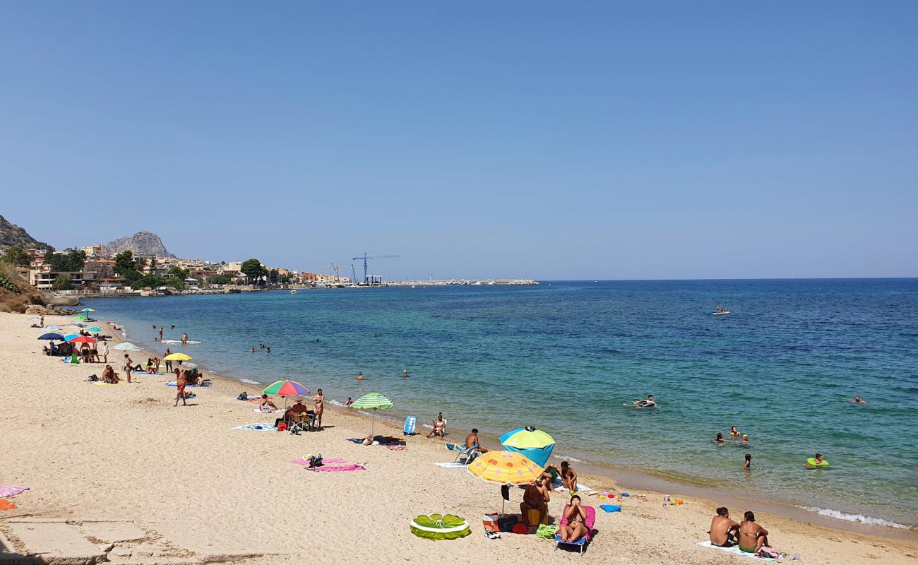 Foto af Aciddara beach med let fin sten overflade