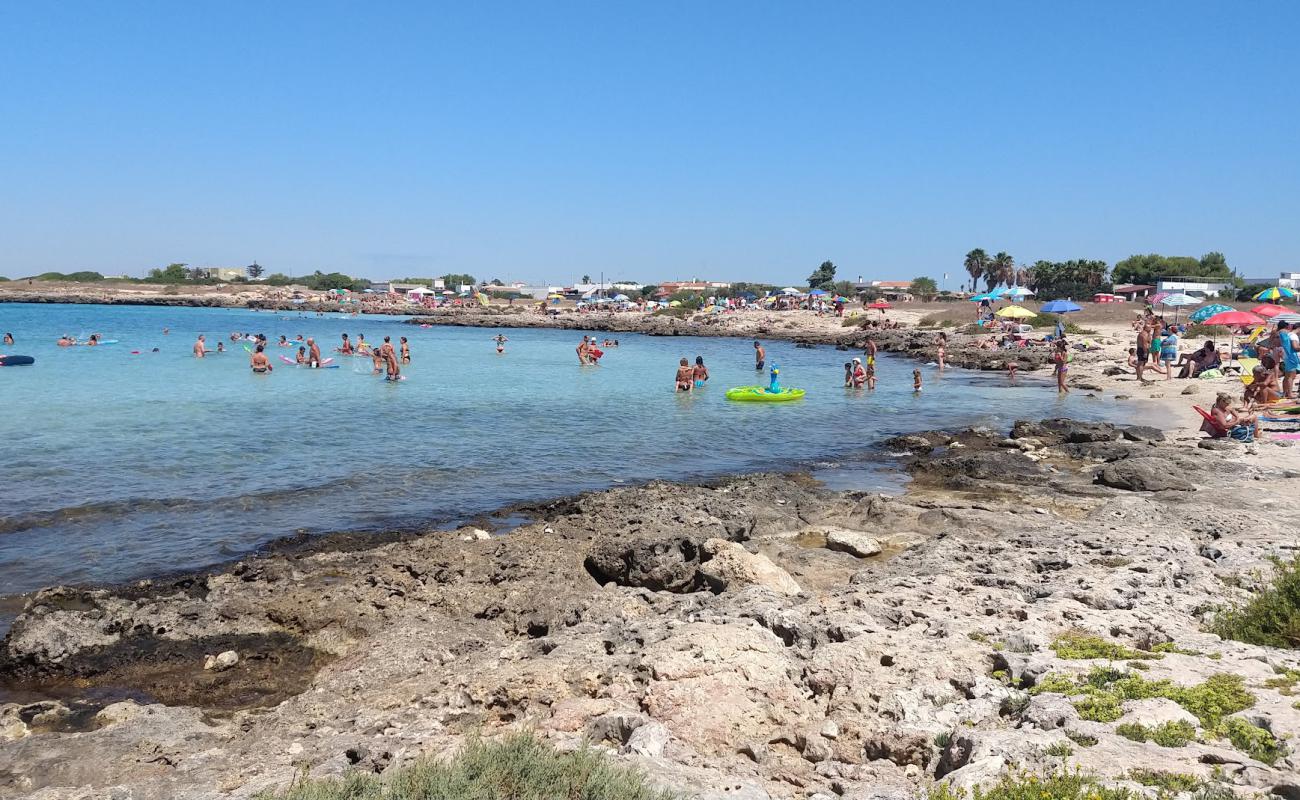 Foto af Spiaggia del Frascone med lys sand overflade