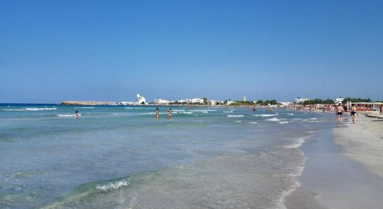 Torre San Giovanni Strand