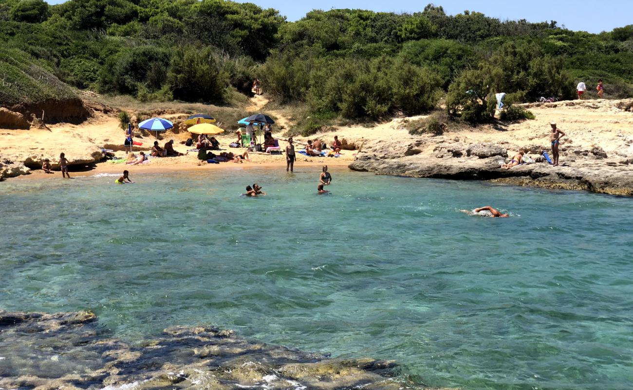 Foto af Caletta Toraiello med lys sand overflade