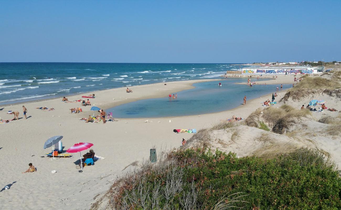 Foto af Torre Chianca beach med lys fint sand overflade