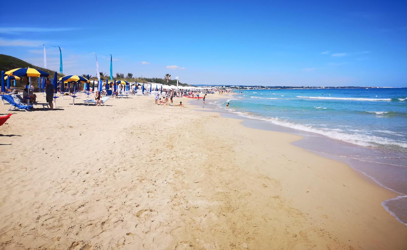 Foto af Sabbiadoro beach med lys sand overflade