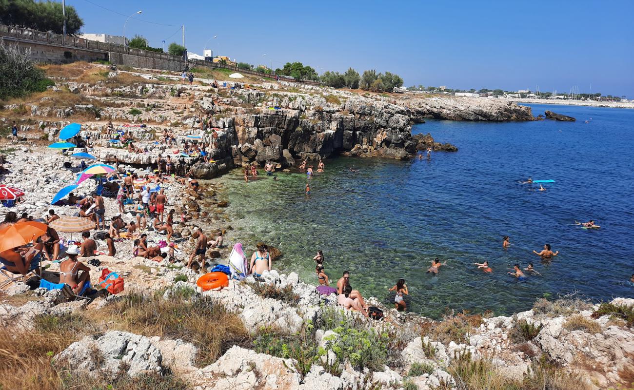 Foto af Ponte dei Lapilli beach med sten overflade