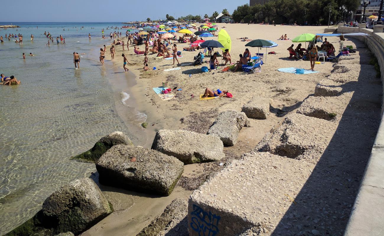 Foto af Spiaggia Pane e Pomodoro med lys sand overflade