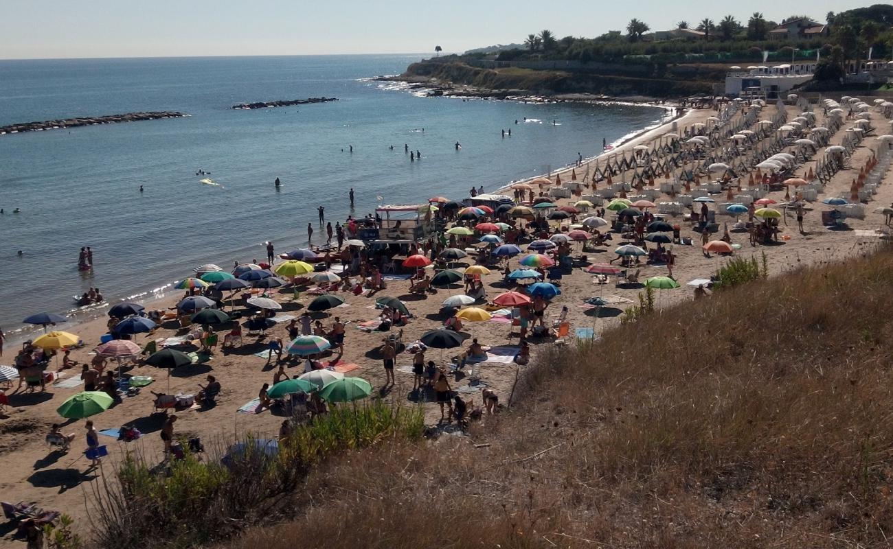 Foto af Second beach med brunt sand overflade