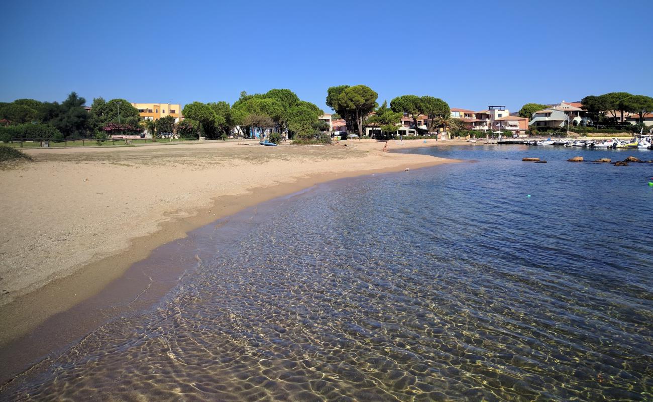 Foto af Porto San Paolo med brunt sand overflade