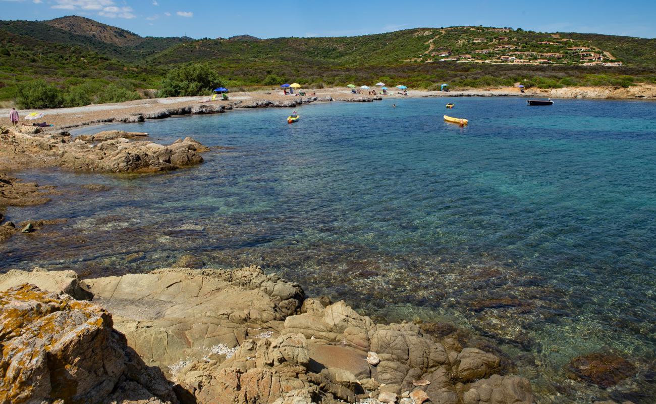 Foto af Li Marini beach med let sand og småsten overflade