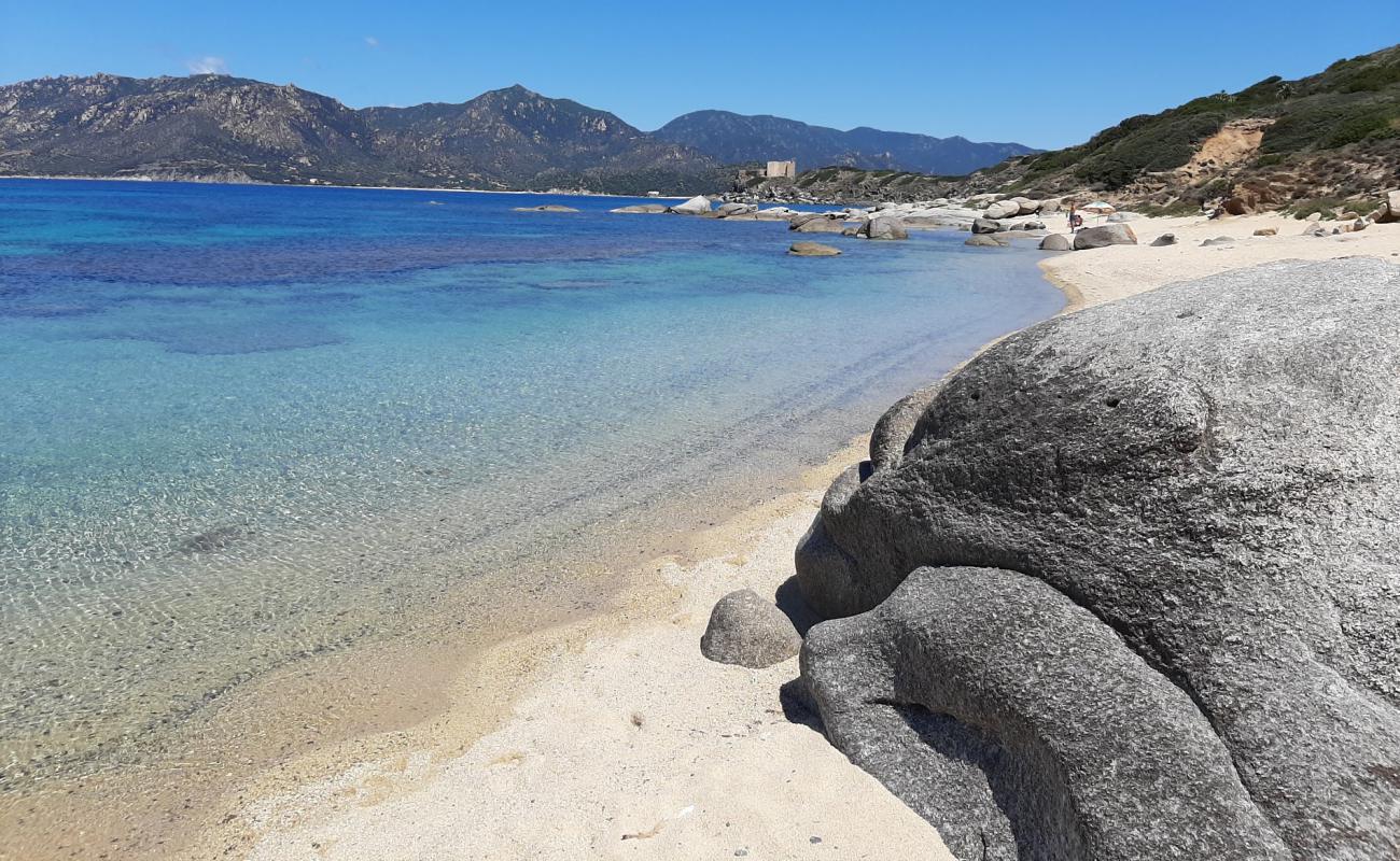 Foto af Santo Stefano Strand med lys sand overflade