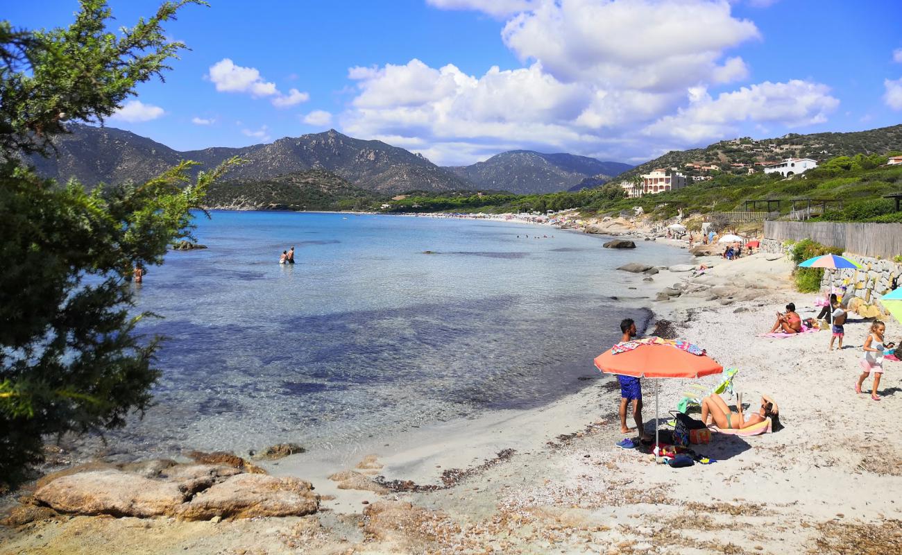 Foto af Campulongu Strand med let sand og småsten overflade