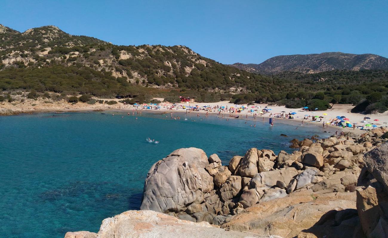 Foto af Spiaggia di Cala Cipolla med lys fint sand overflade