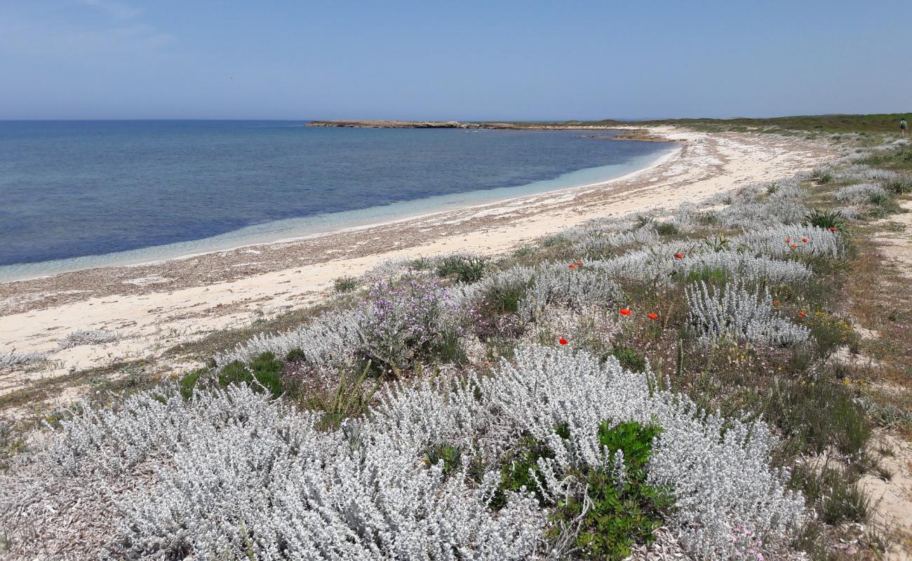 Foto af Caogheddas beach med lys sand overflade