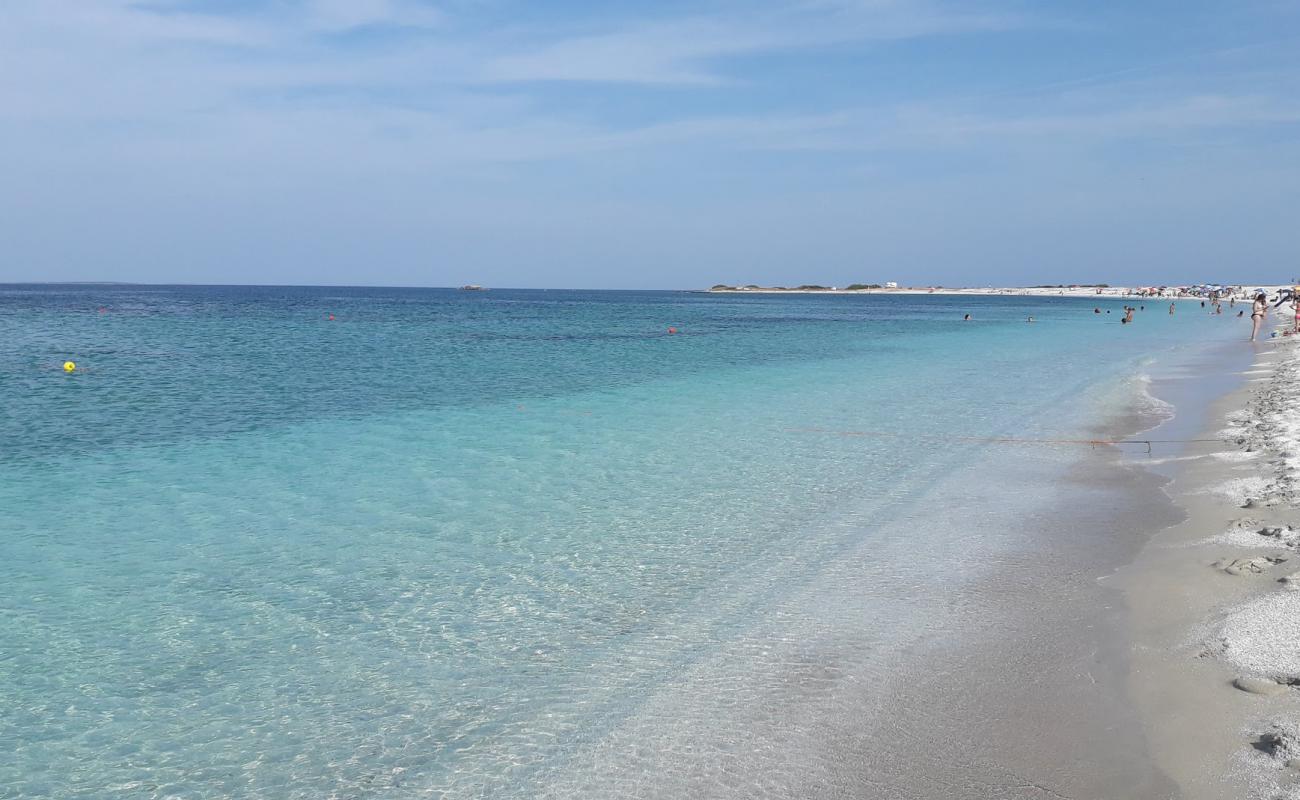 Foto af Mari Ermi Strand med hvidt sand overflade